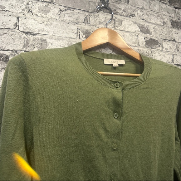 EUC LOFT Olive Green Cardigan Size XL - Picture 4 of 15